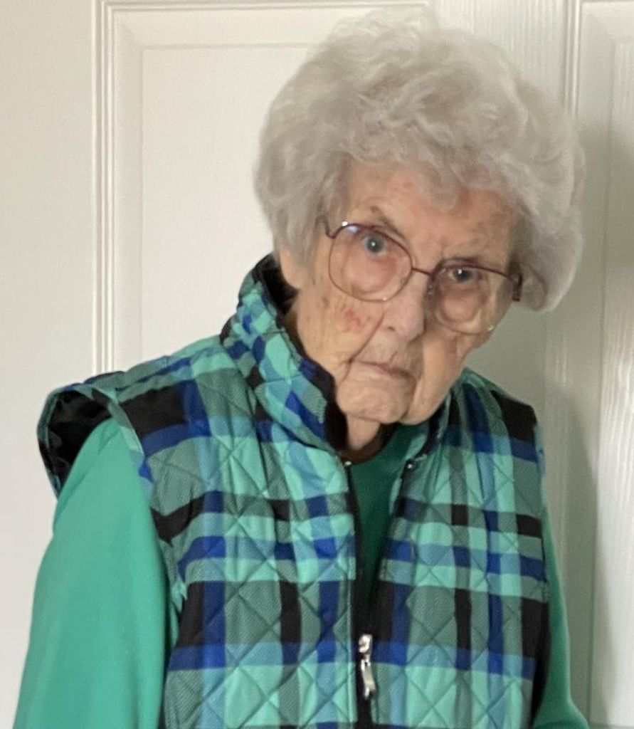 Anna Lou Nicholls Profile Photo