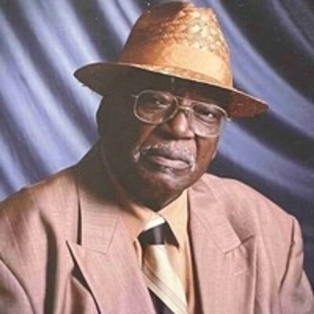 Mr. Willie Lindsey