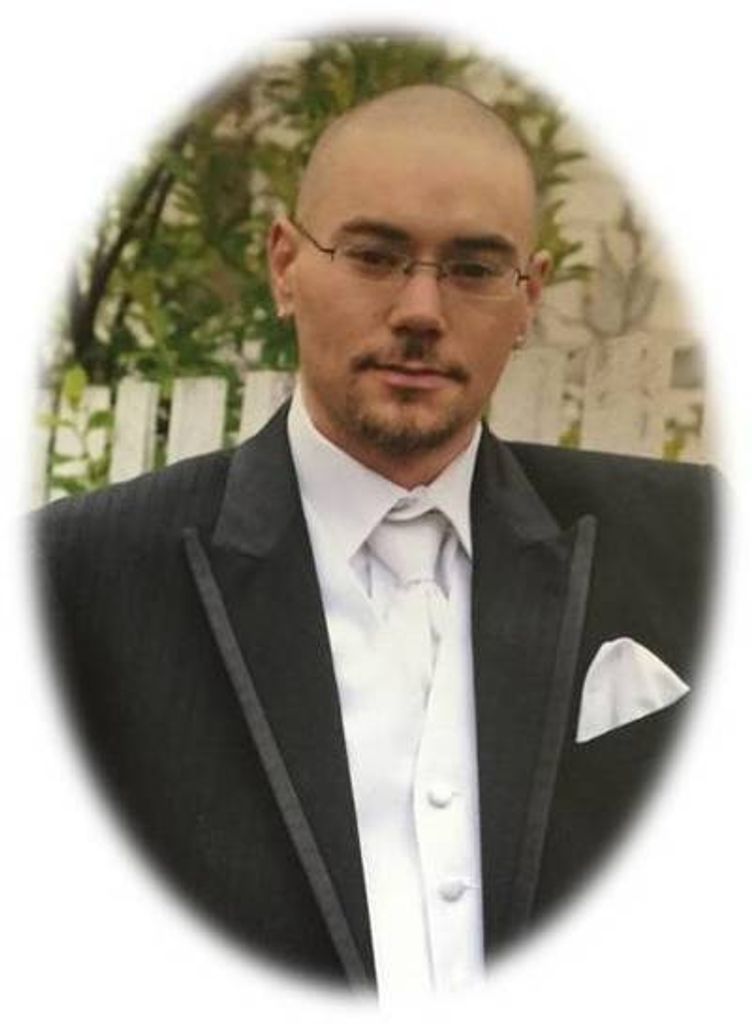 Adam Ernest Saunders Profile Photo