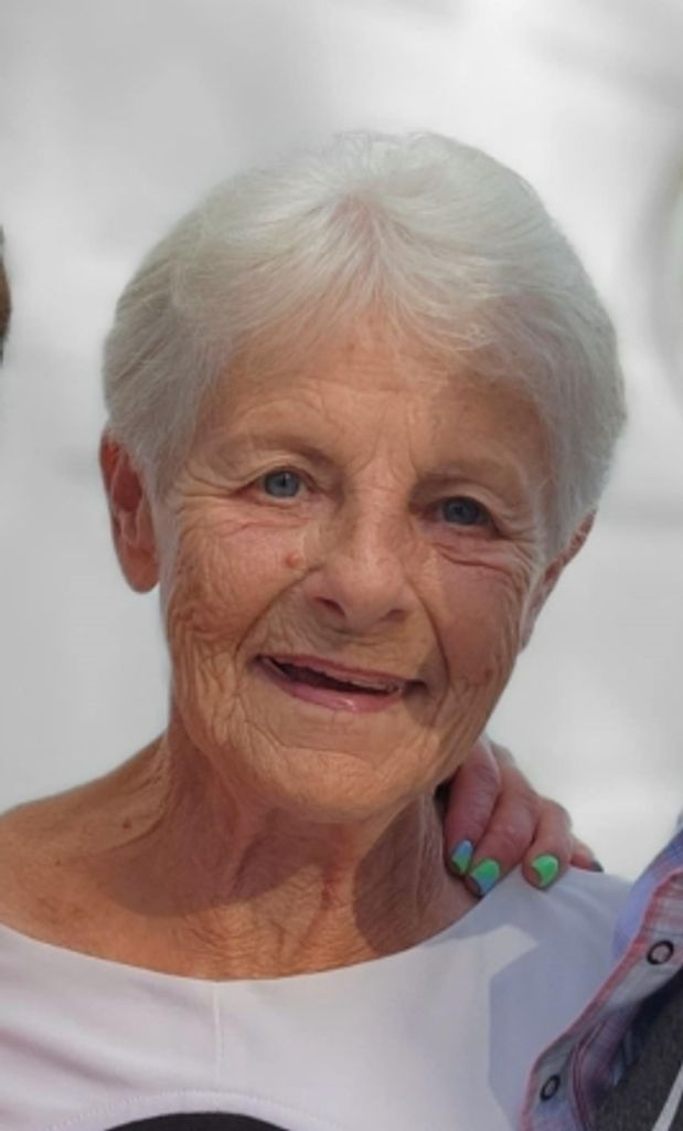 Georgia Lee Gellatly Profile Photo