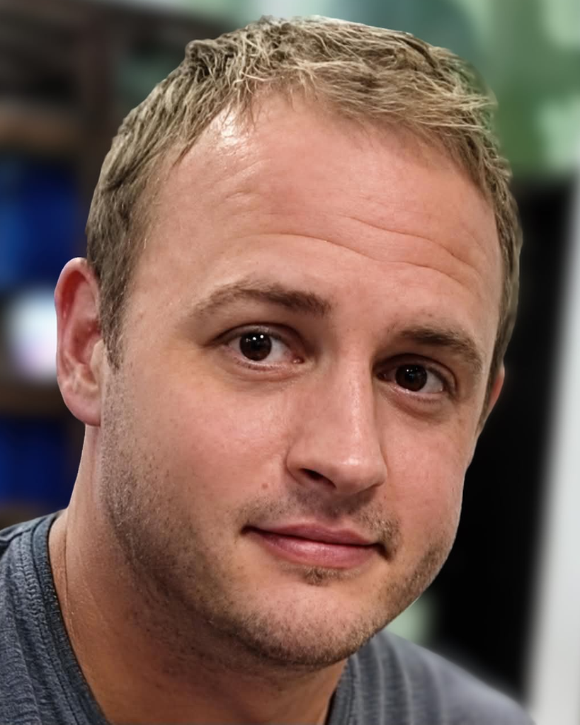 Andrew Curtis Warner Profile Photo