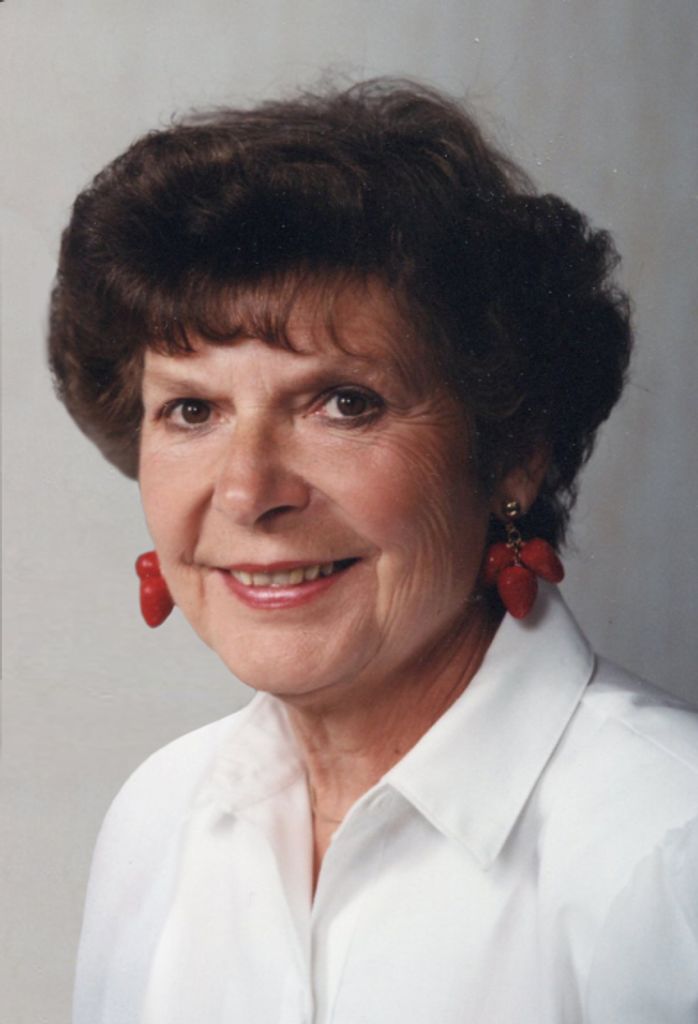 Leone "Lee" E. (Brill)  Peterson Profile Photo