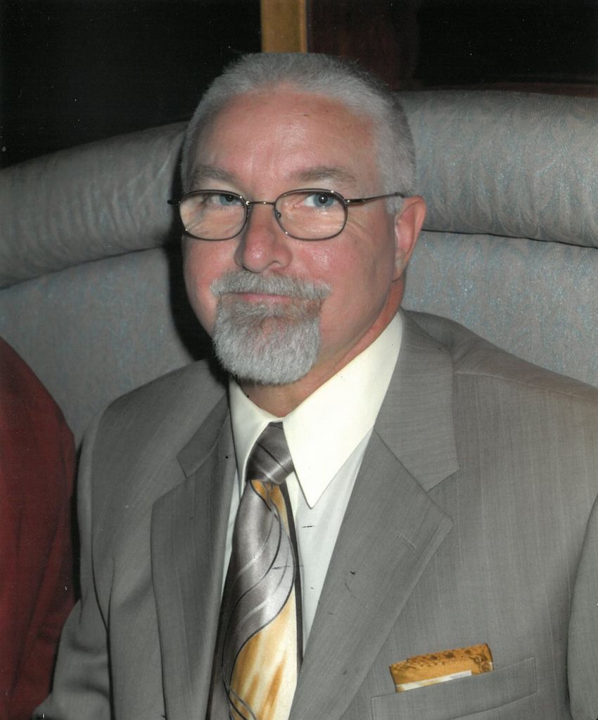 Claude "Dragon & Beagle" Cartledge Profile Photo