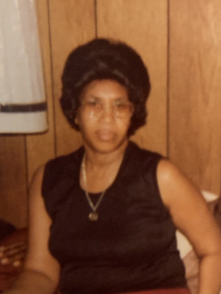 Essie Dee Thomas Harris