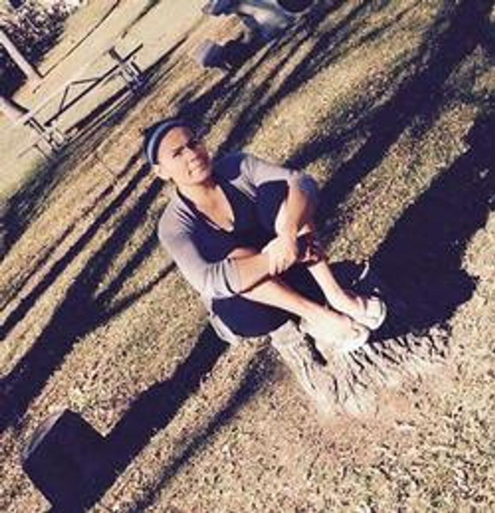 Torey Lynn Kills Crow