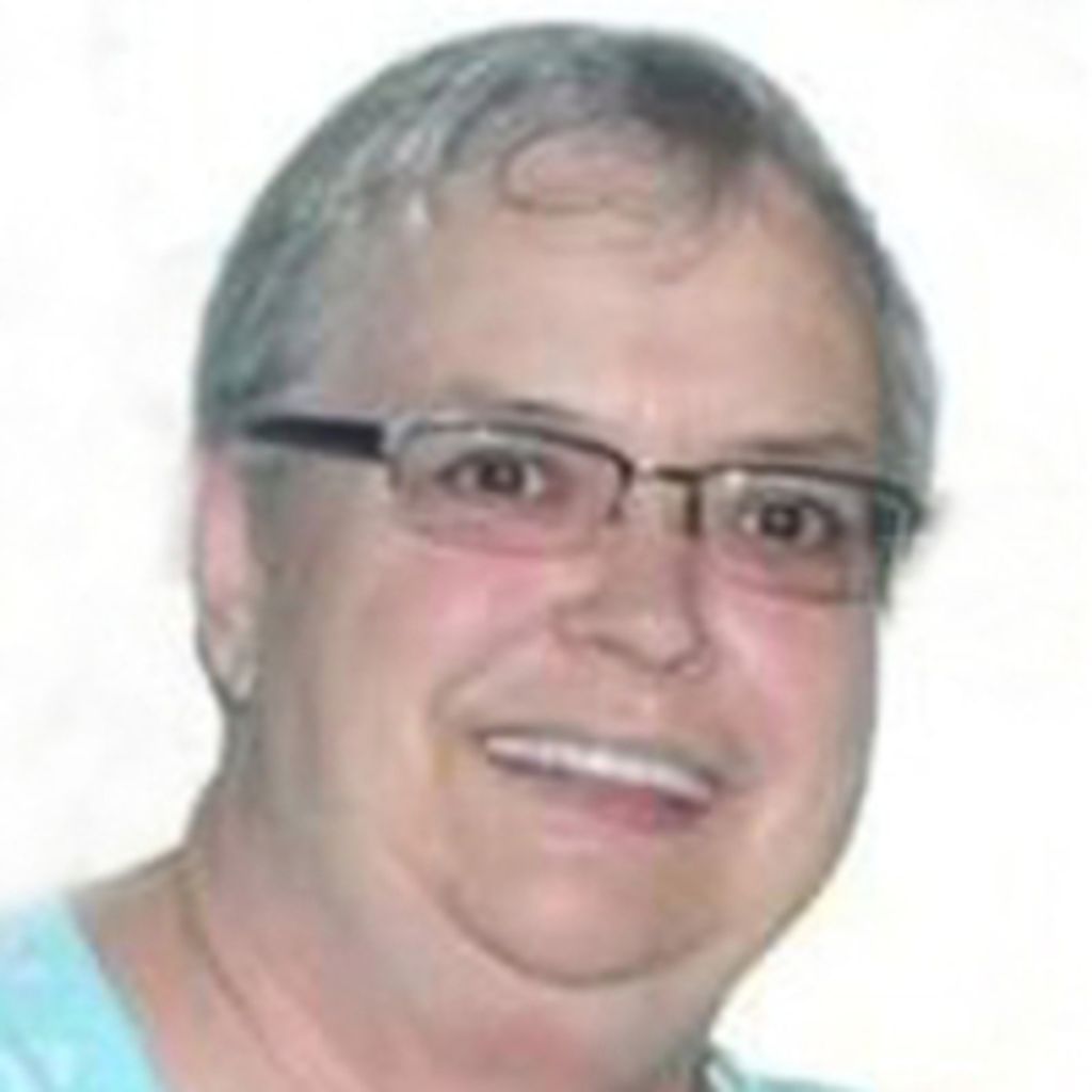 Lou Lynn Cariveau Profile Photo