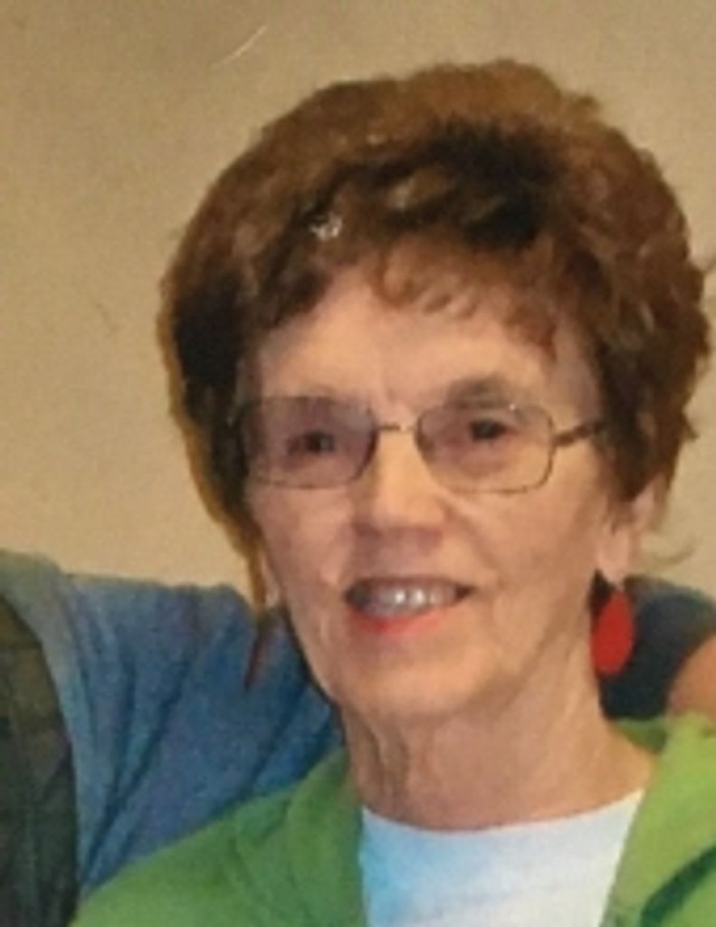 Dolores (Dee)  Deckerd