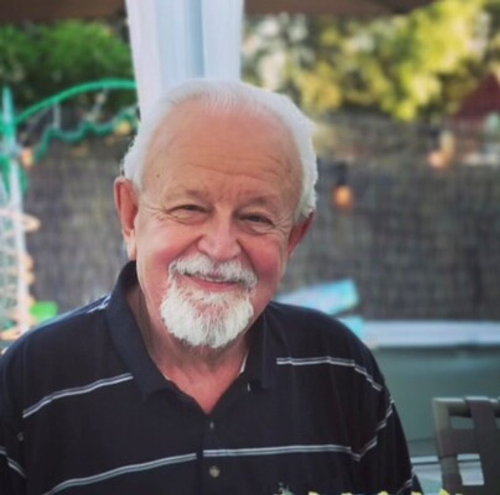 Daniel Rosinski Profile Photo