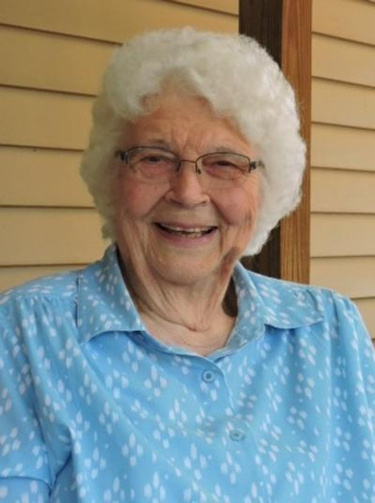 Phyllis Standrich Profile Photo