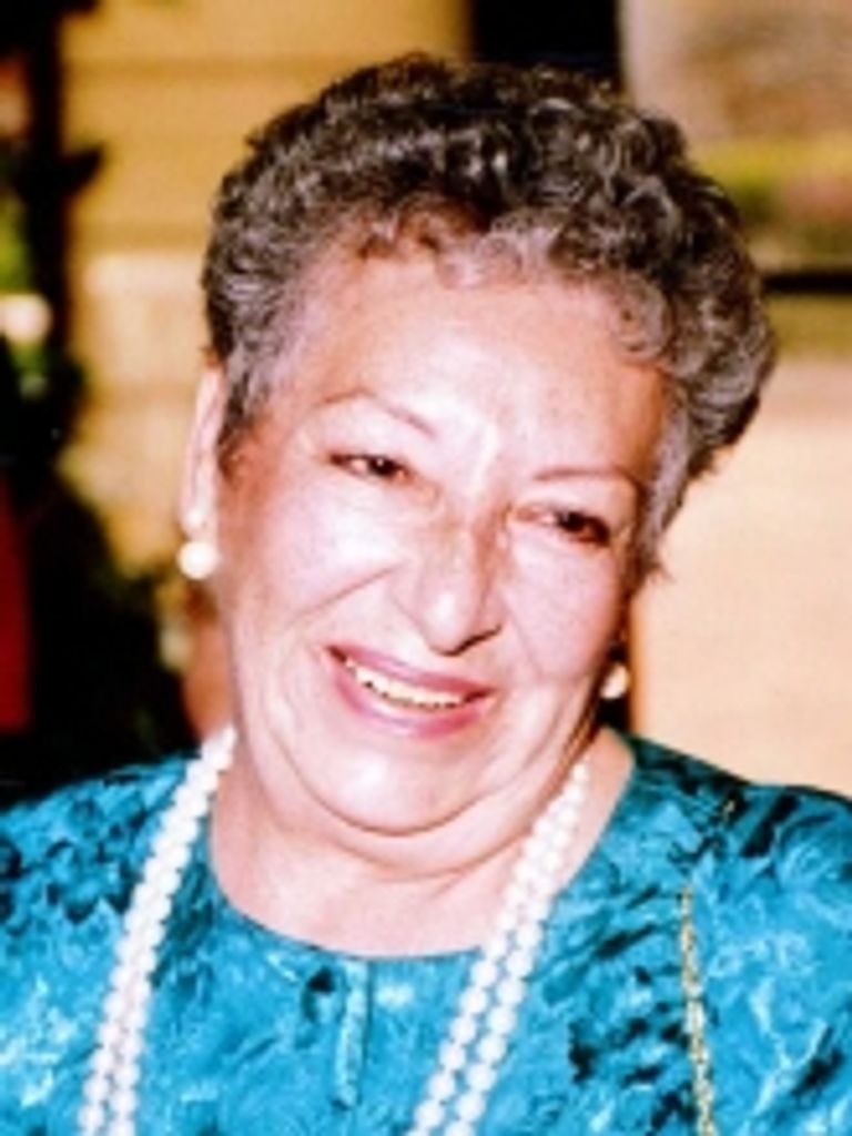 Lupe Deering
