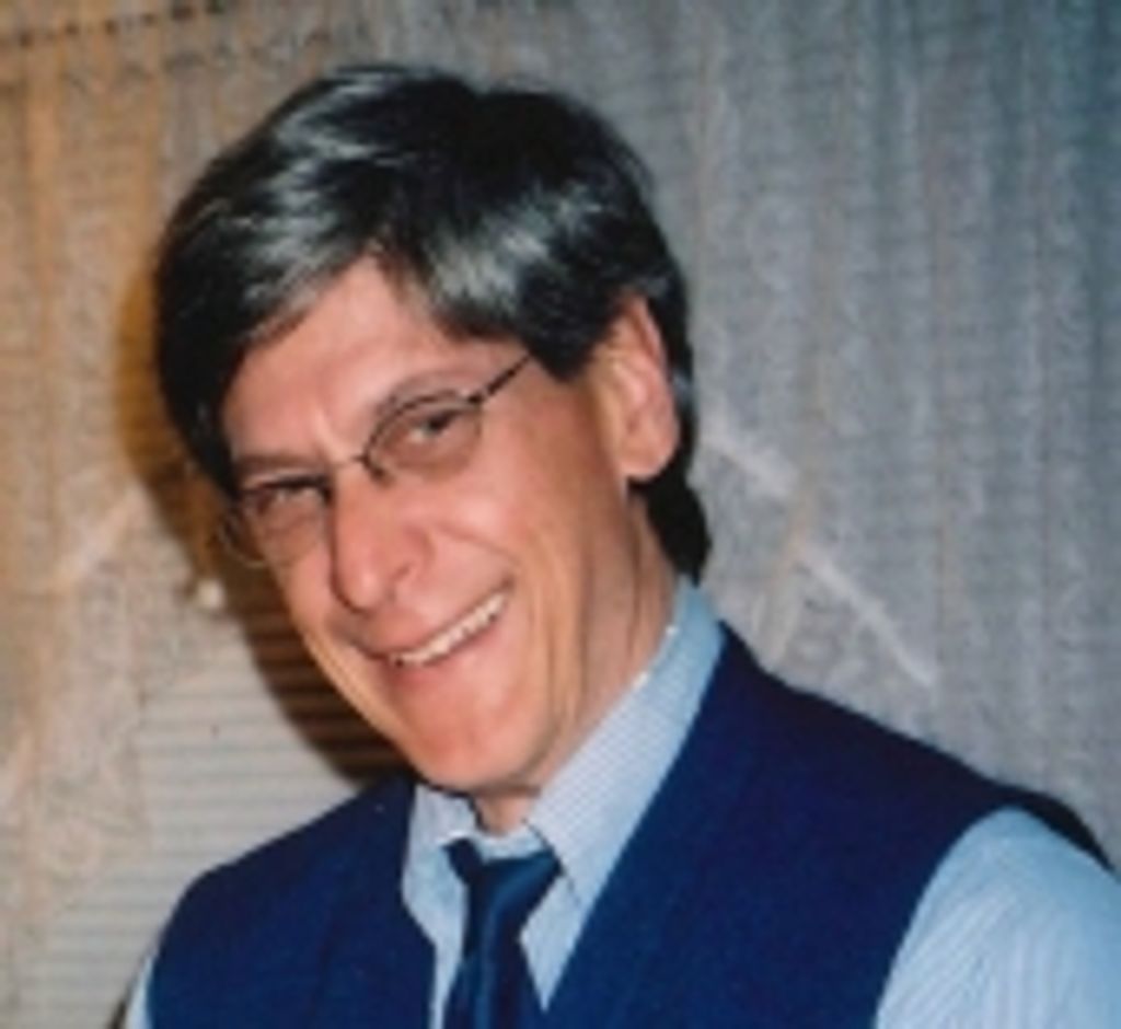 Gregory M Lunde