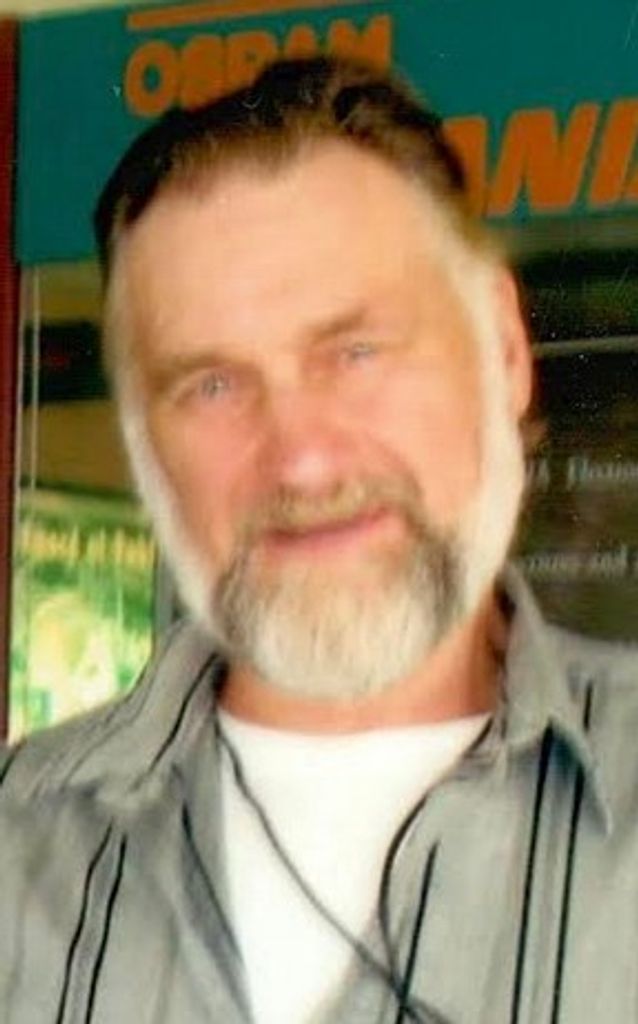 Bruce D. "Grizz" Carlson Profile Photo