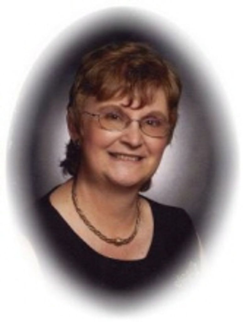 Shirley M Tuecke