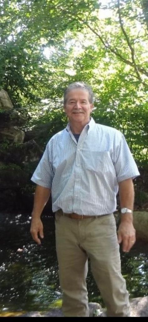 Richard "Louis" Hiatt Profile Photo