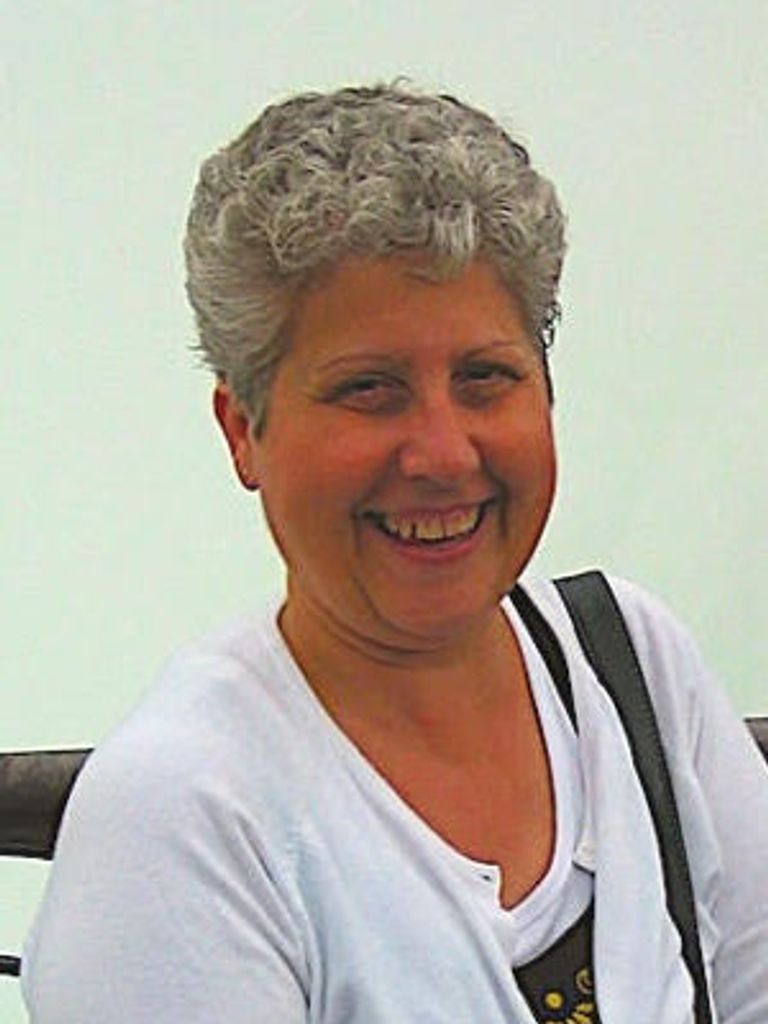 Sharon Helie, Nee Eterno Profile Photo