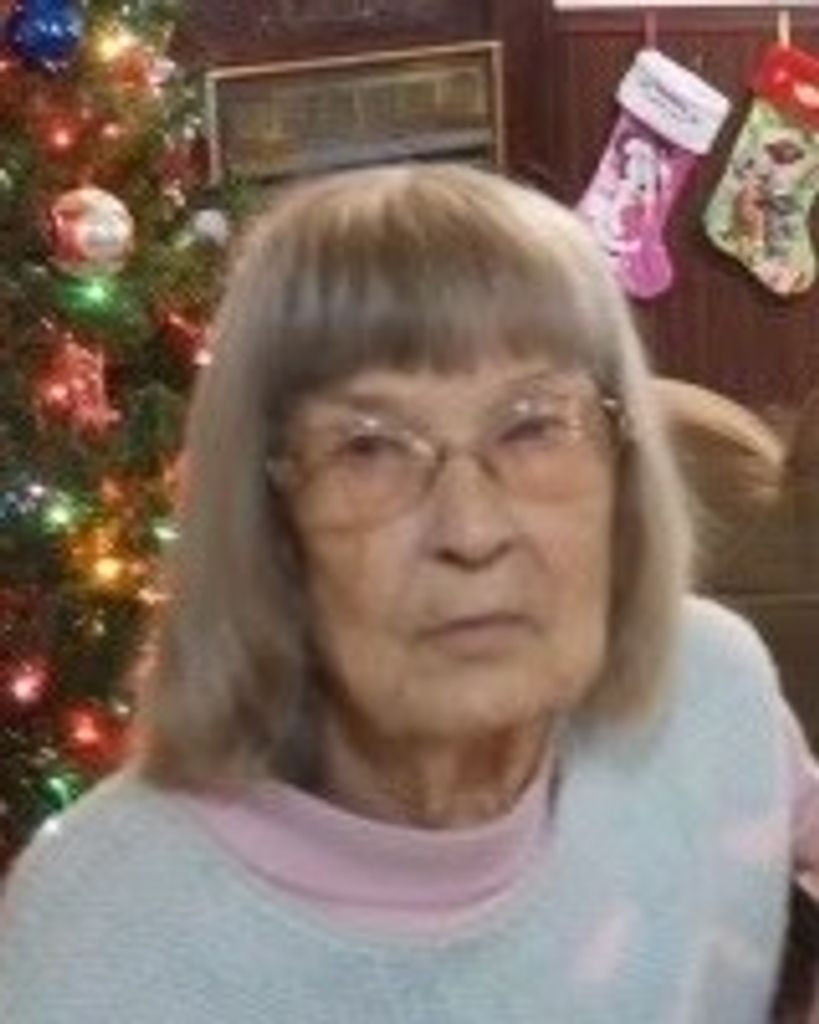Nadine Russom