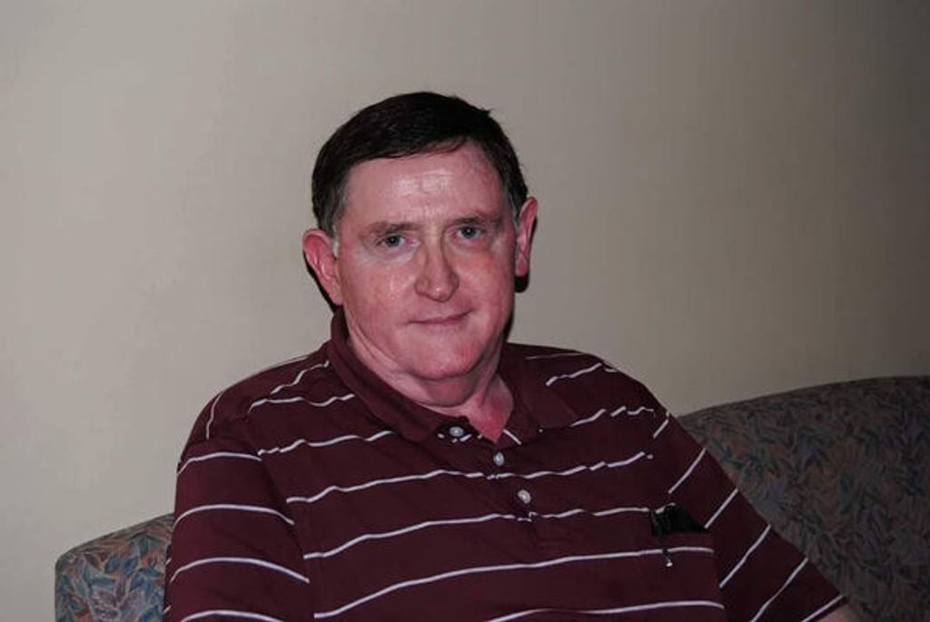 James Robert Kelly Profile Photo