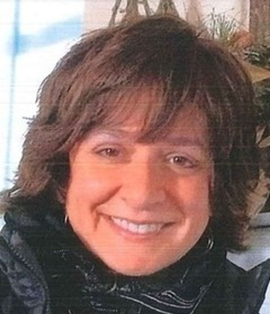 Lori (Molnar)  Tamburro Profile Photo