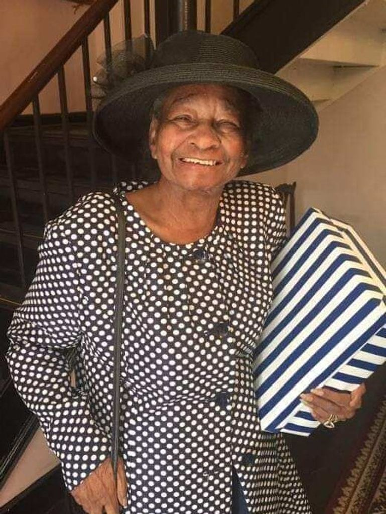 Royalene C (Calhoun)  Hollis