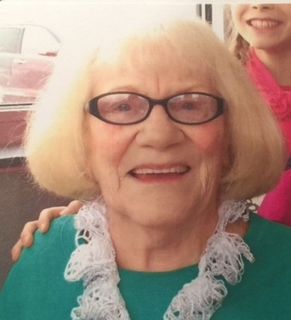 Pauline E. (Paes)  Molnar Profile Photo