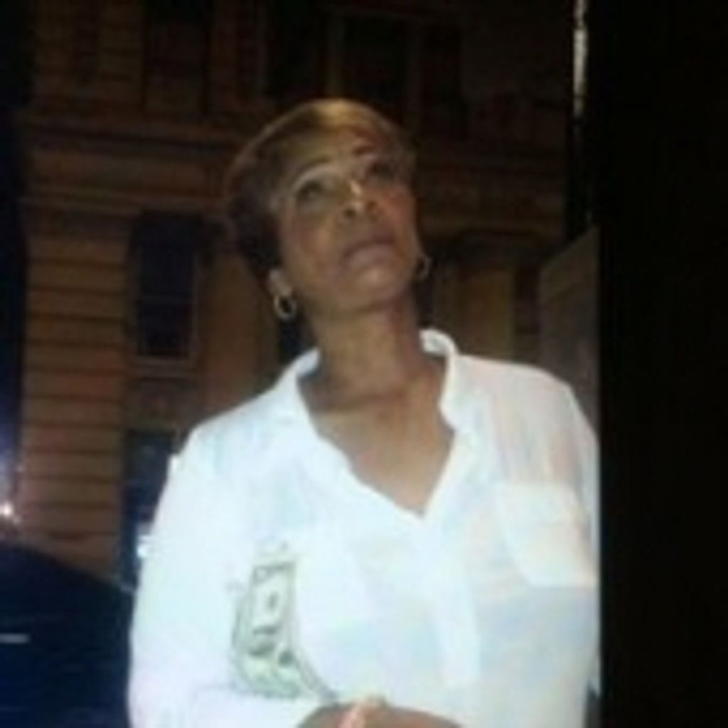 Donna (Bess)  Squire