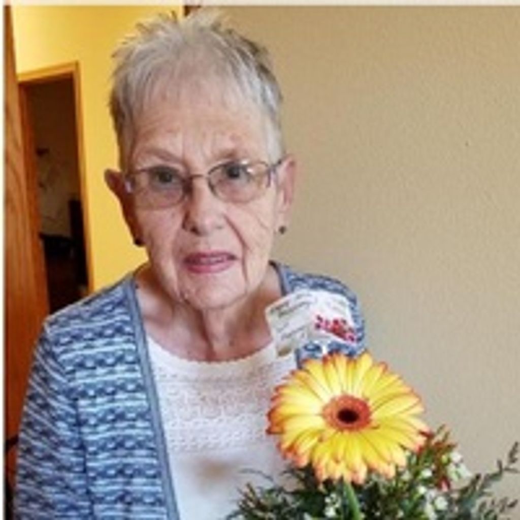 Velma "Vickie" Roselle Grint