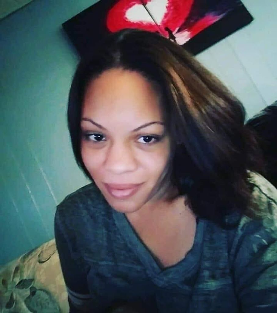 Alicia Pauline Johnson Profile Photo