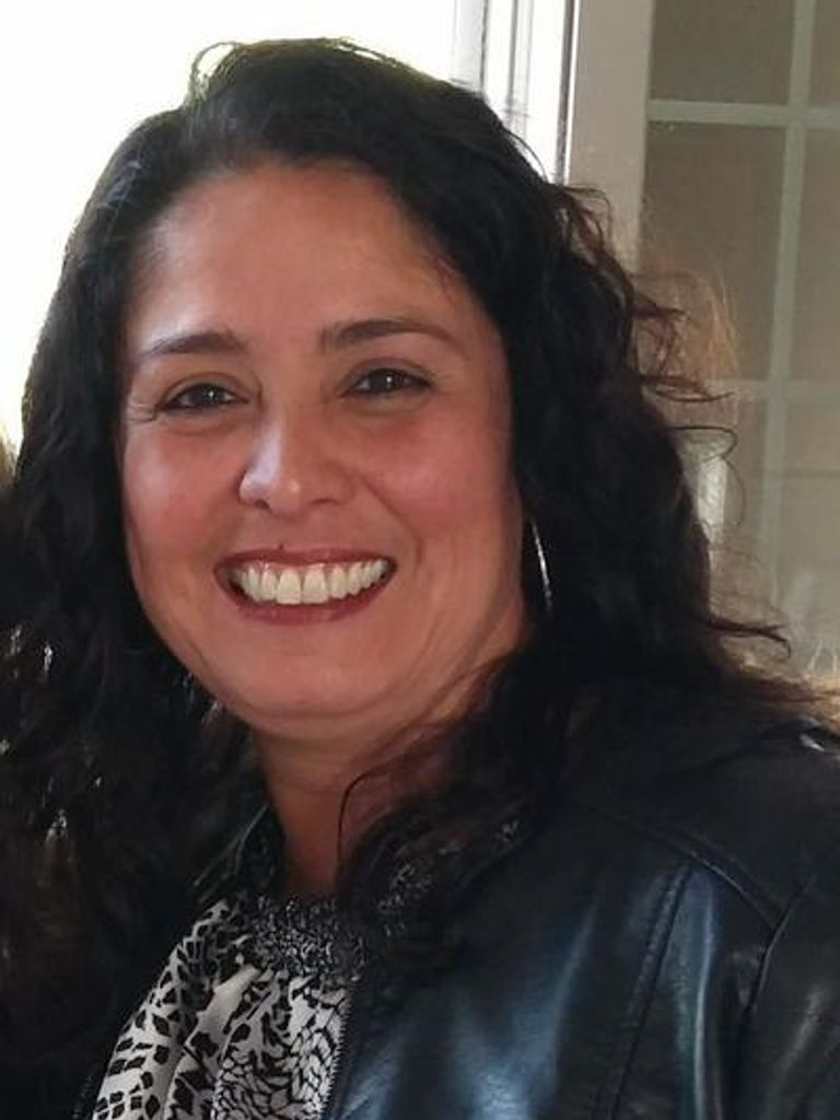 Michelle Deanda Busch Profile Photo