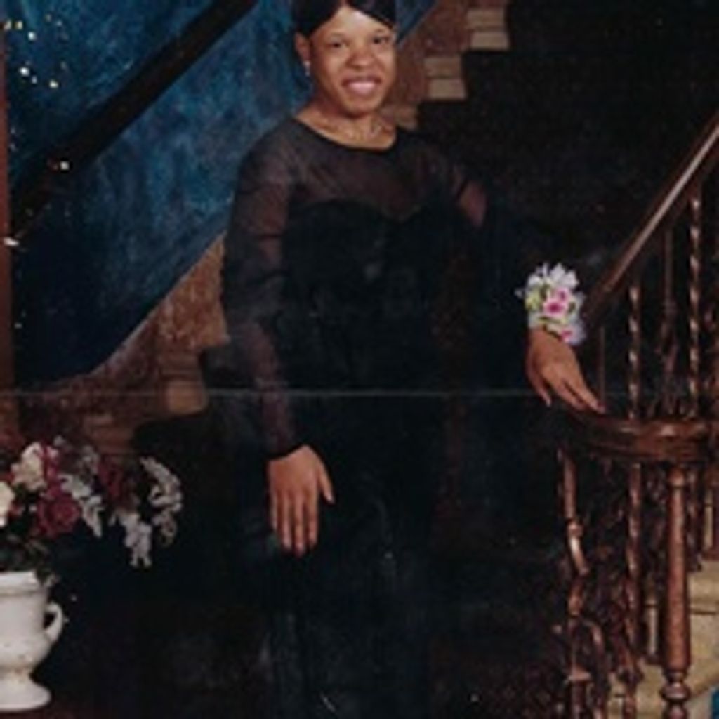 Monique T'Shay Smith - Butner