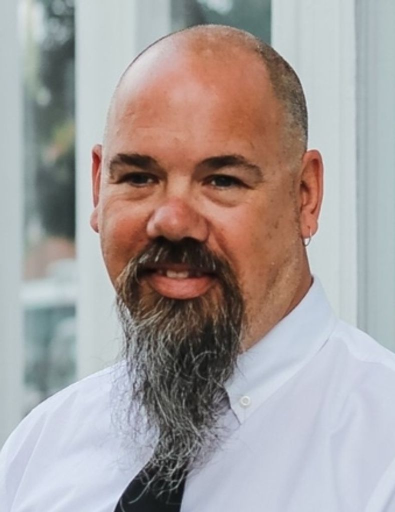 Ralph E Buck, Jr.