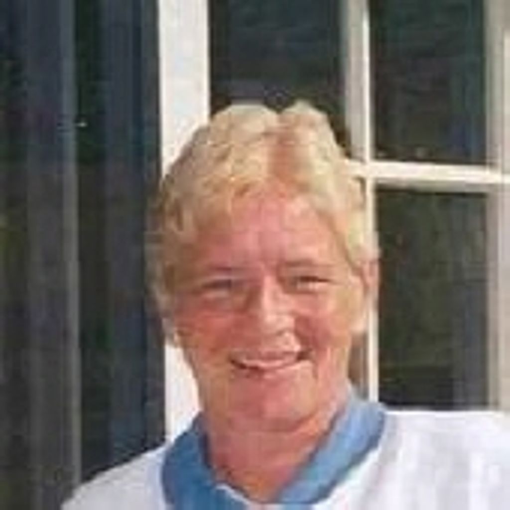 Lynn Orelle Busker