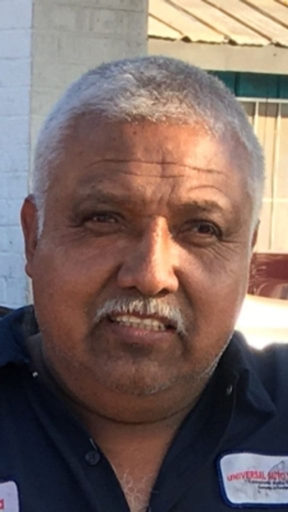 Elias Medina Profile Photo