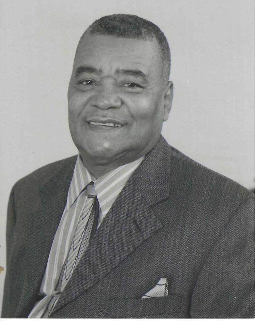 Jonas Etienne Profile Photo