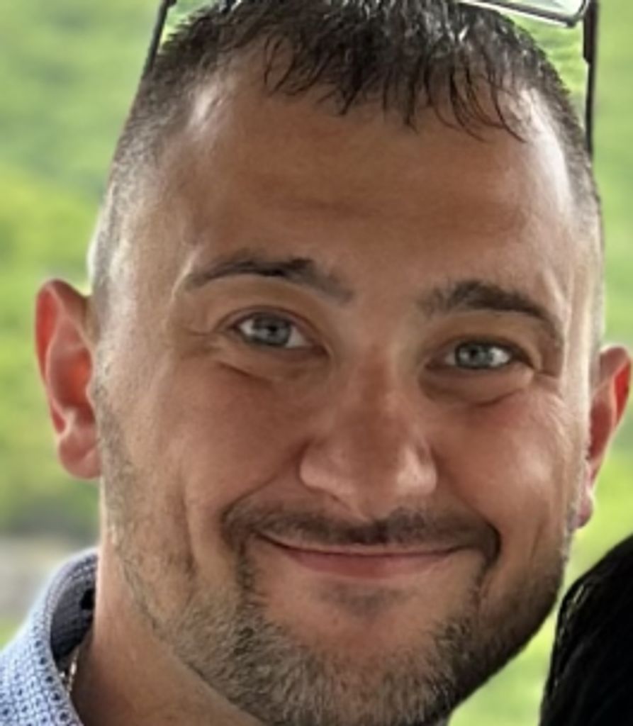 Robert Huzar Profile Photo