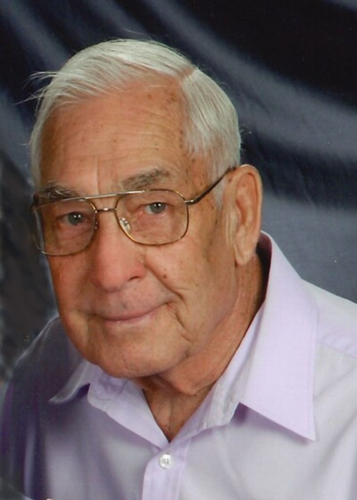 Lyle Dean Cruser Profile Photo