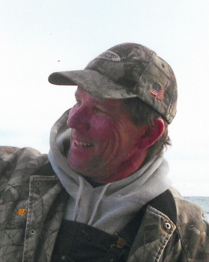 Bradley J Detlefsen