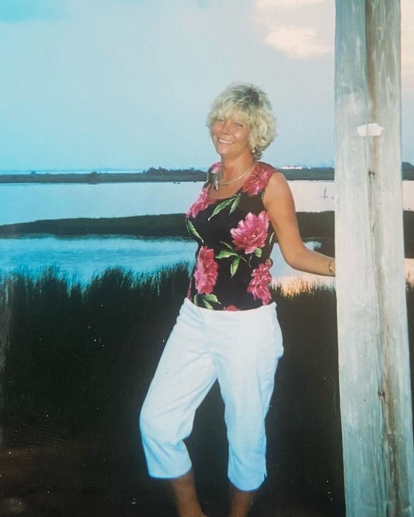 Sue Jett (Smith)  Cofield Emley