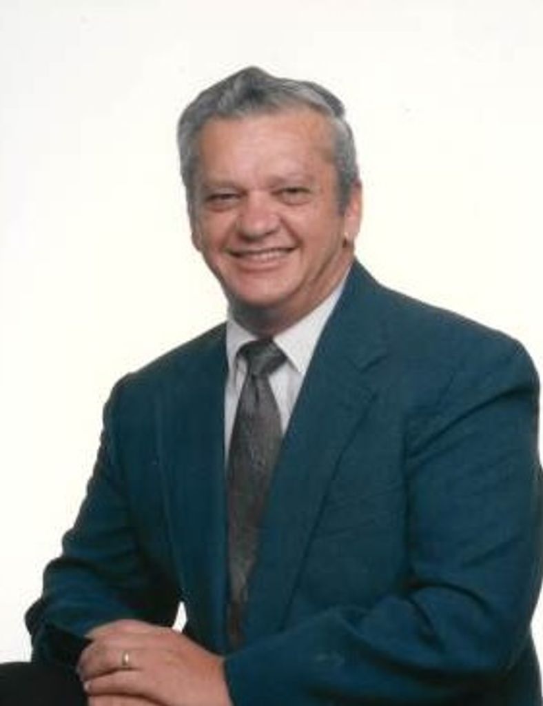 James C Sims,  SR