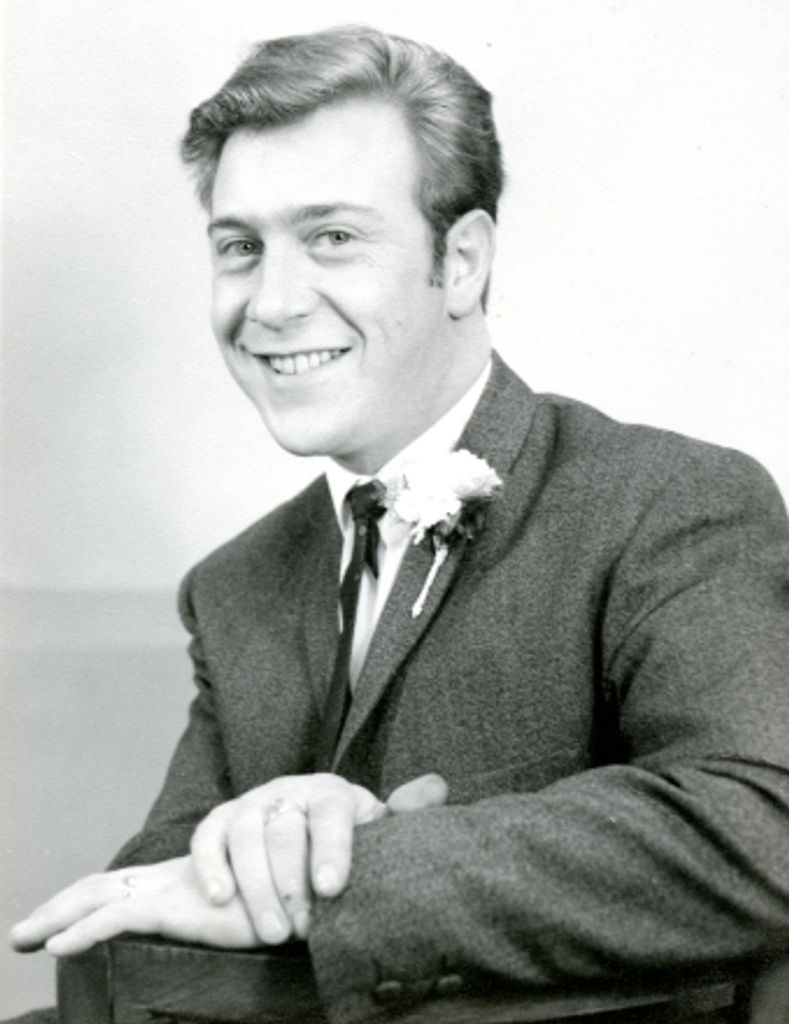 Stewart Walker Roach Profile Photo