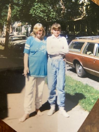 Bonnie M Morris (Howard) photo gallery thumbnail 2 of 4