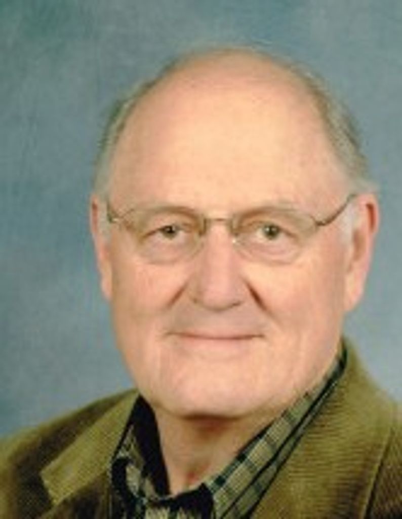 Kim W Hartman