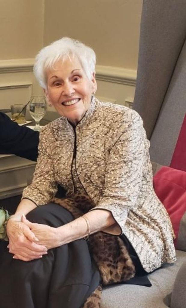 Loraine Dibucci Profile Photo