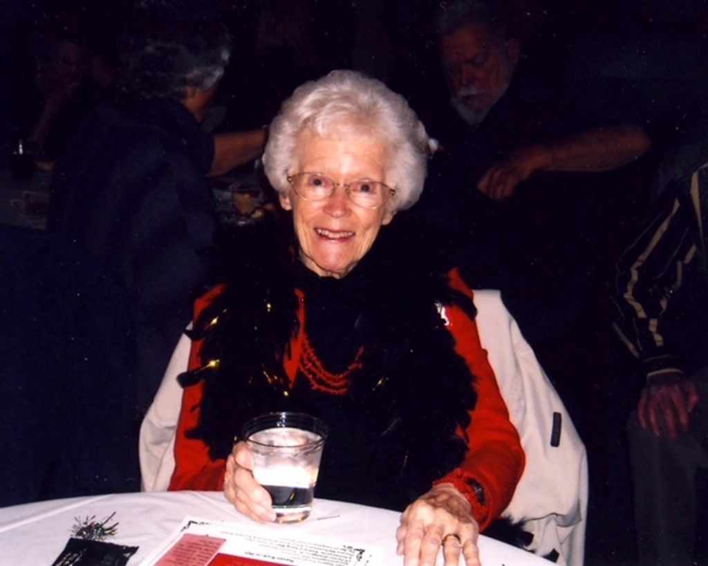 Helen Patricia Reinart Perron