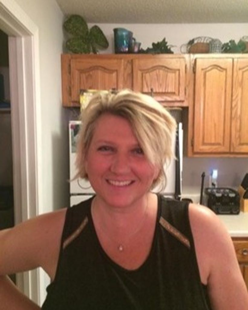 Robyn Michelle Blochowiak-McElroy Profile Photo