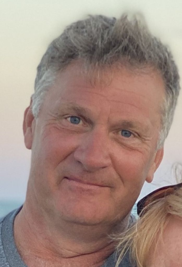 Ivan Dale Maxwell Profile Photo