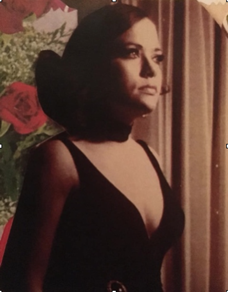 Ms. Janu Denise De França