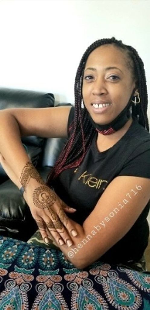Shakeyia T Snead