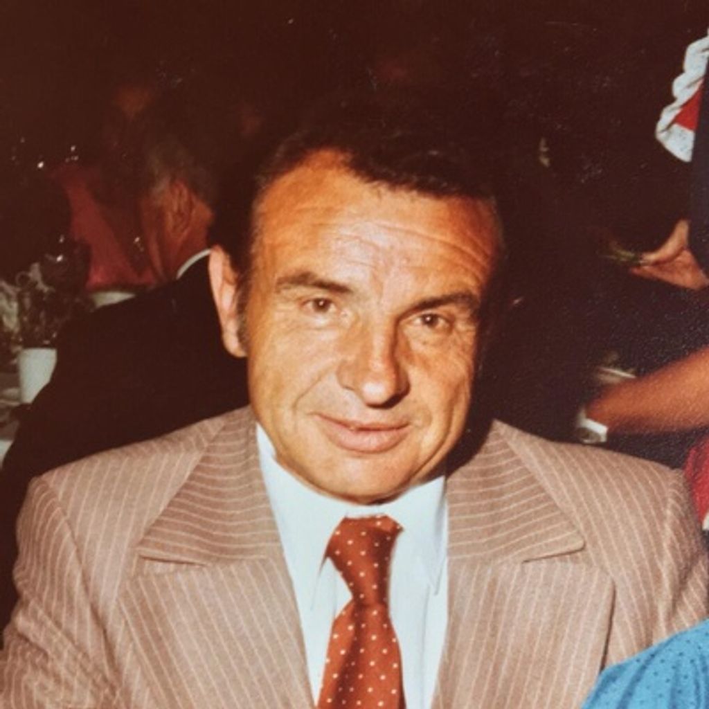 Myron Luszczak Profile Photo