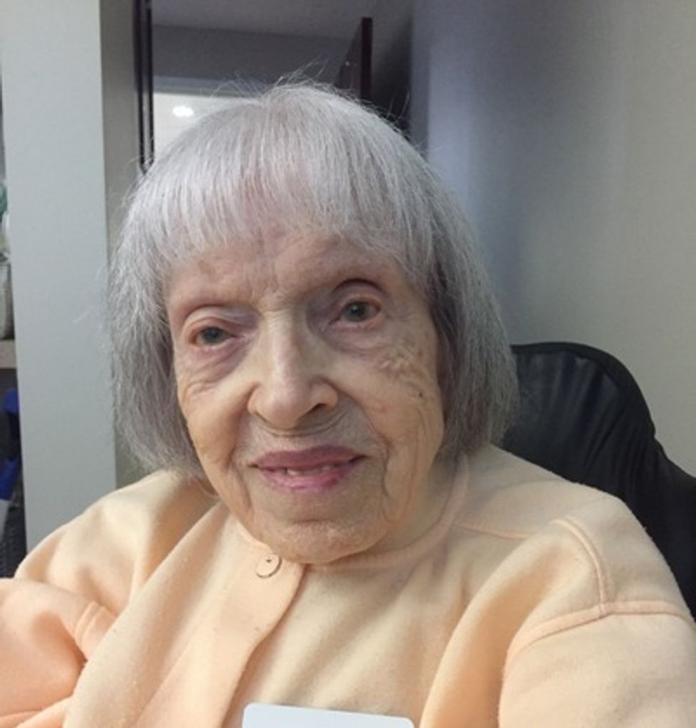 Evelyn Hipps Carter Profile Photo