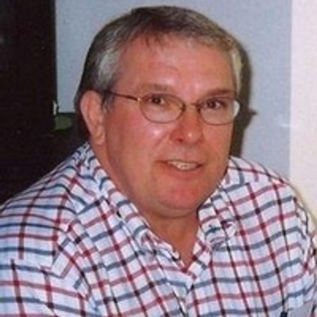 Bruce M Polter